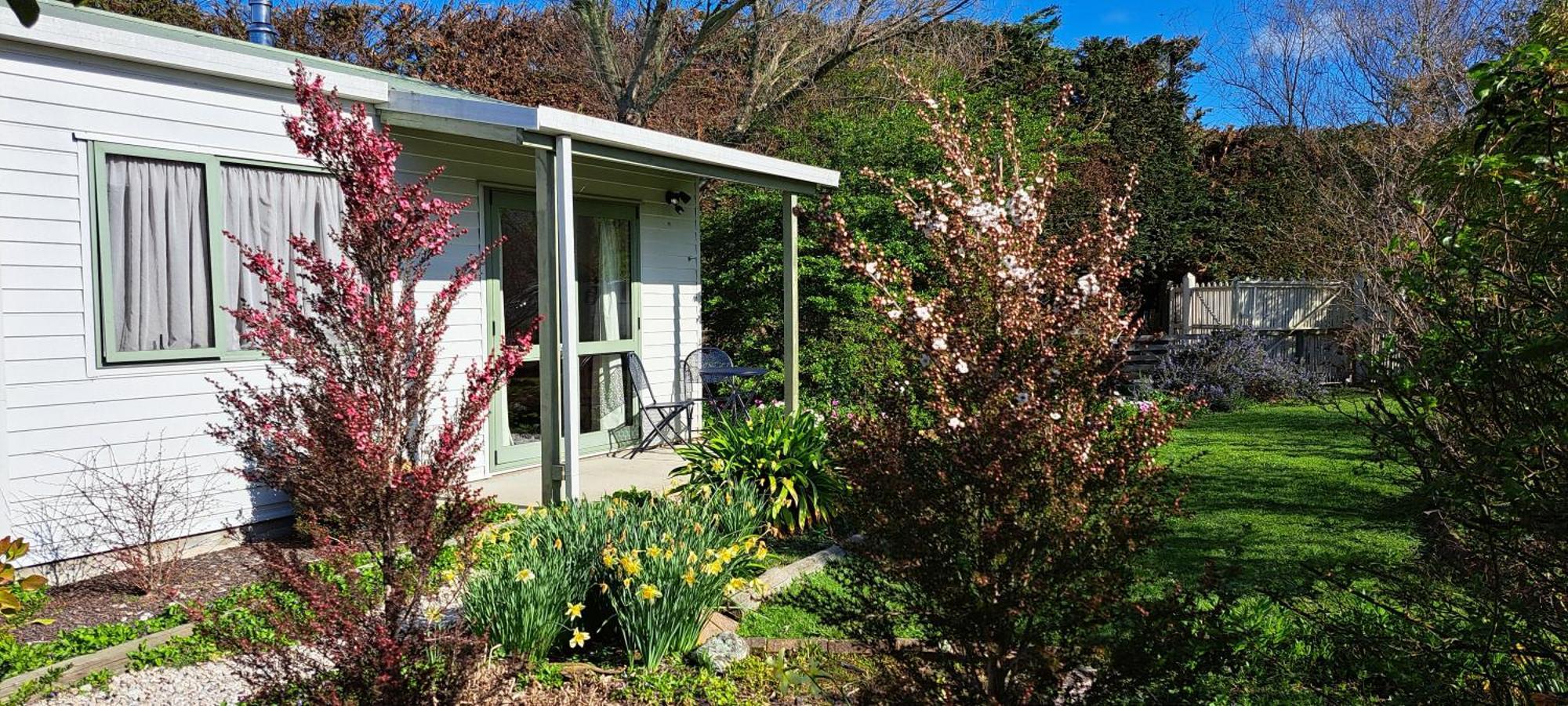One Bedroom Country Cottage Motueka Eksteriør billede
